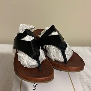NEW Mia Amore women’s sandals